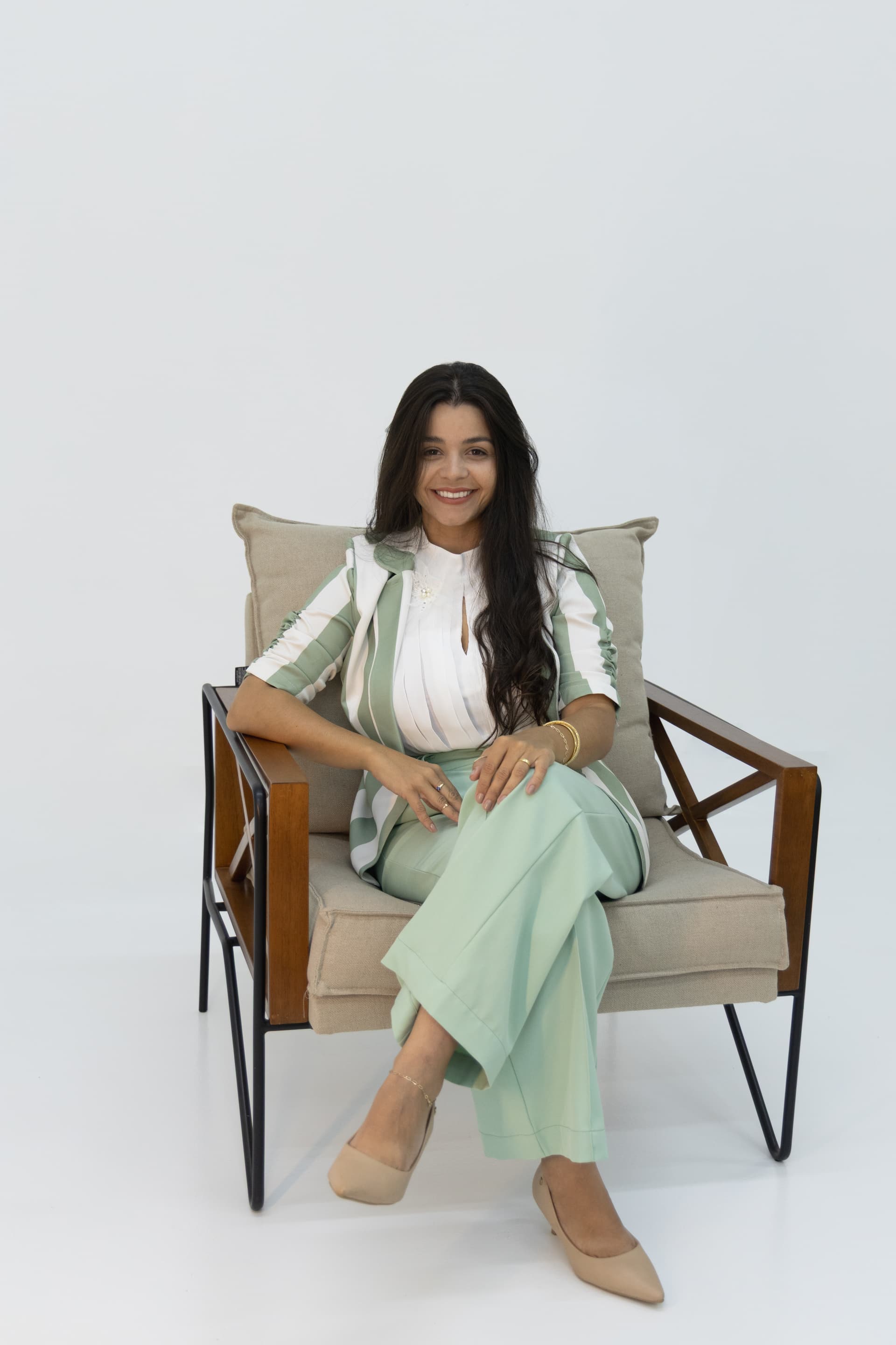 Dayane Oliveira — Engenheira Civil e Designer de Interiores